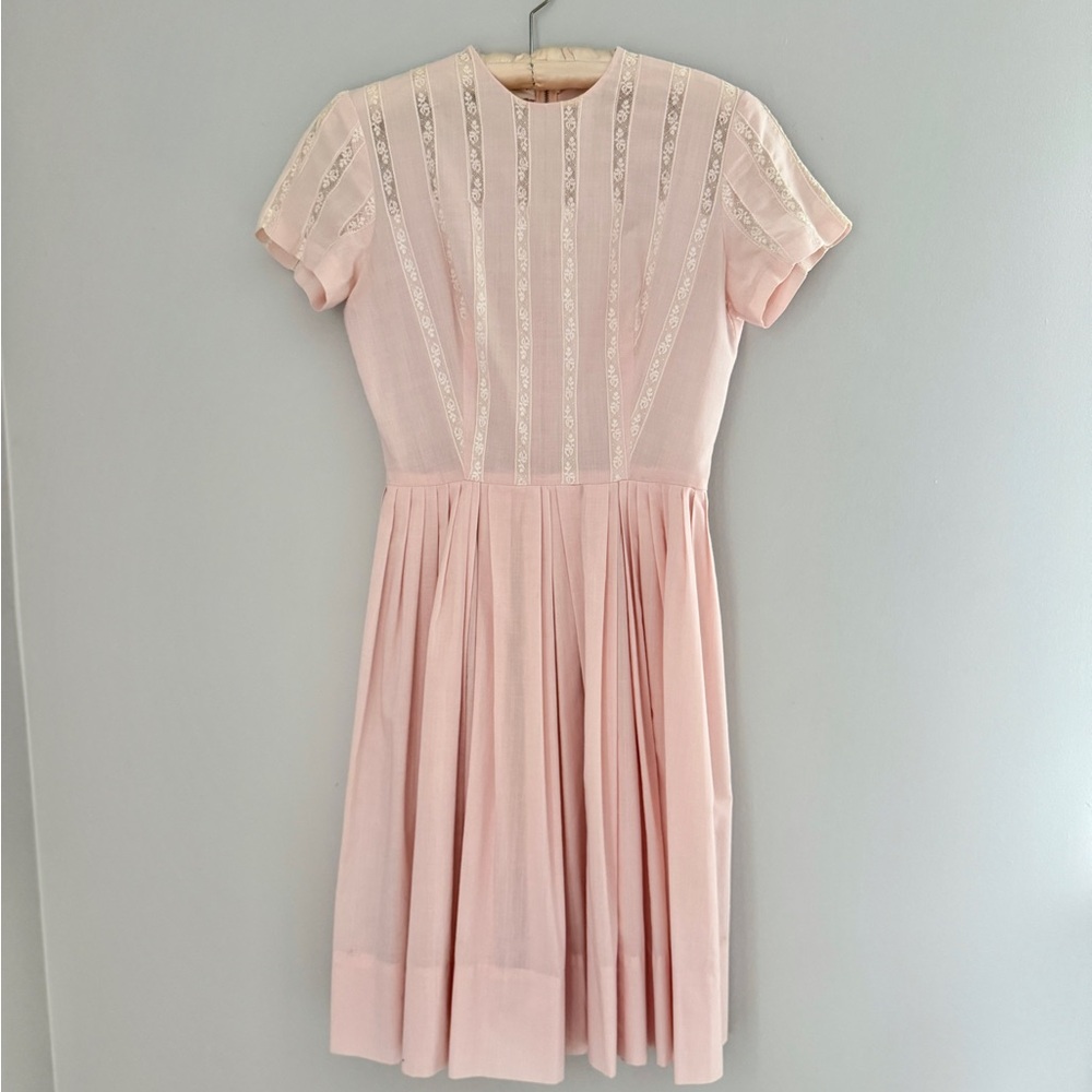 Vintage 1950s Jonathan Logan Pink Lace Dress Fit & Flare Pleated Skirt XS